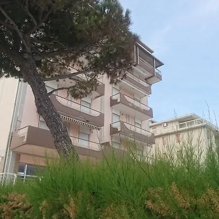 Condominio Faro Апартаменты Лидо-ди-Езоло